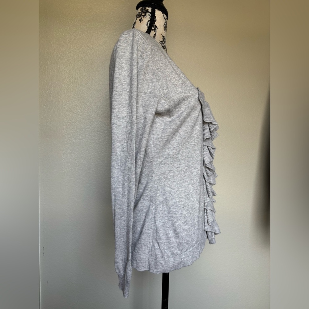 DKNYC Gray Ruffle Front Top - Picture 2 of 7
